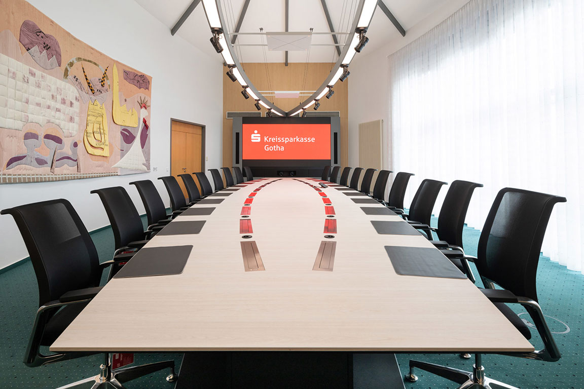 Indoor LED Display im Konferenzraum — repräsentative Darstellung